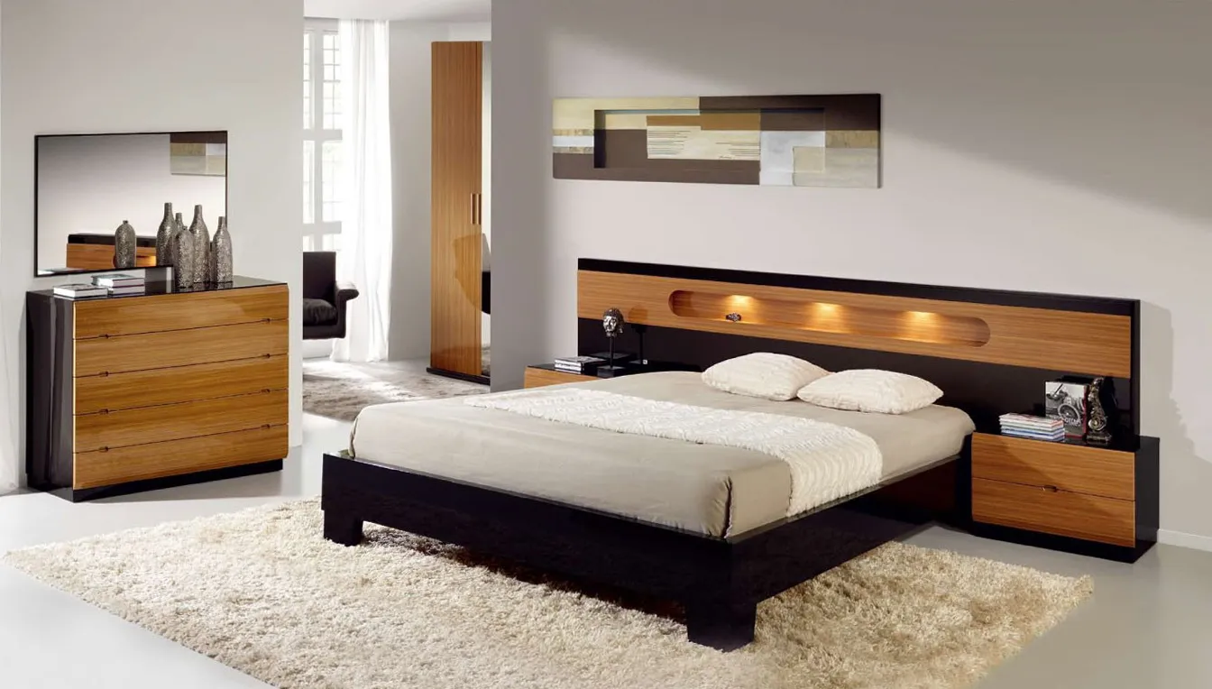 Luxury bed image