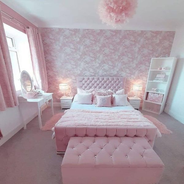 Veronica Bed