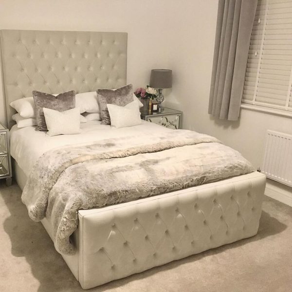 Veronica Bed